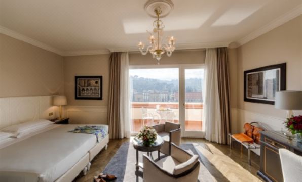 Plaza Hotel Lucchesi