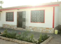 Stay.Plus Kikambala Holiday Home Hoteles en Kikambala