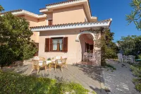 Piazzetta Villa la Vigna 30m from the Sea