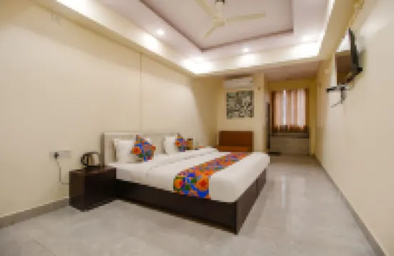 FabHotel Sanskar Hotels near Habibganj Railway Station
