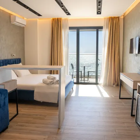 Hotel Triumf Shengjin