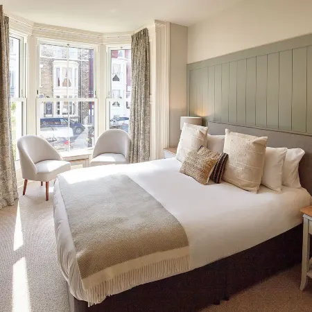 Host & Stay - the Salt Nook