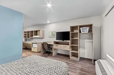 WoodSpring Suites Gilbert - Mesa Gateway Airport