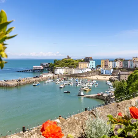 5 Sunny Cove - Direct Beach Access Sea Views