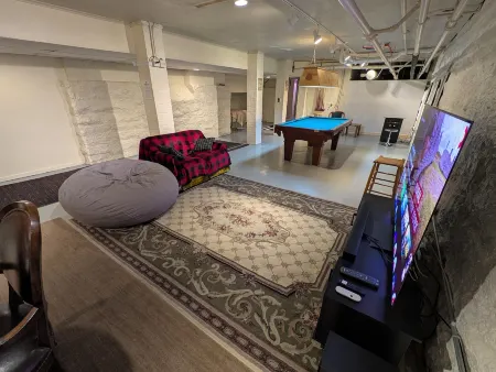 Prescott House ADK Отели в г. Саранак Лейк