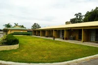 Acclaim Swan Valley Tourist Park Hotels near Skydive Park