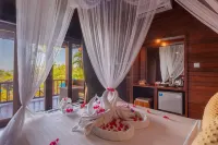 Tatak Bunut Villa Ceningan Hotellit kohteessa 