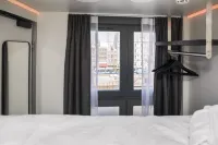 THIS HO(S)TEL - Hostels