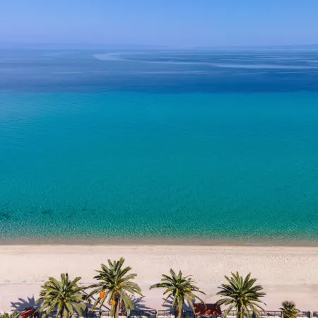 Amalthia Luxury Suites