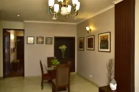 2BHK Comfortable Furnished Serviced Apartments in Hauz Khas - Woodpecker Apartments