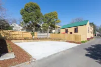 The Old Mechanics Hotel a Dixons Creek