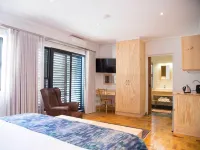 7 Ackermann Place Guest House - พร้อมระเบียง