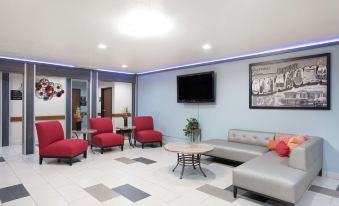 Super 8 by Wyndham Claremore OK