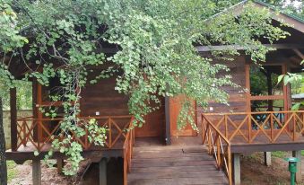 Eighth Wonder Resort