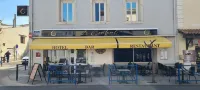 Le Central Hotel Bar Restaurant Hotel a Balaruc-le-Vieux