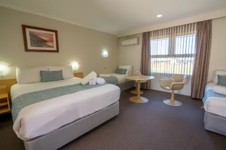 Hospitality Carnarvon, SureStay Collection by Best Western