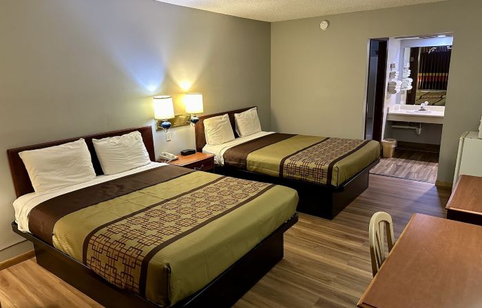 Thunderbird Motor Inn