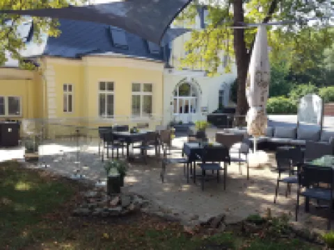 Hotel Wippertal - Voll Klimatisiert ベルンブルクのホテル