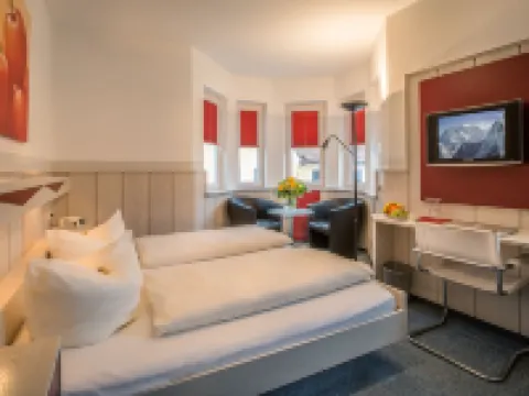 Landhotel Weißer Hahn Hotels in Wemding