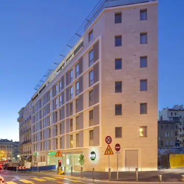 B&B Hotel Marseille Centre la Joliette Отели рядом с достопримечательностью «Район Ла-Корниш»