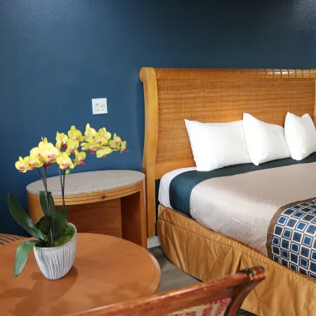Valli Hi Motel
