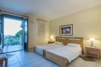 Kyveli Hotel Apartments Hotels in Vrontados