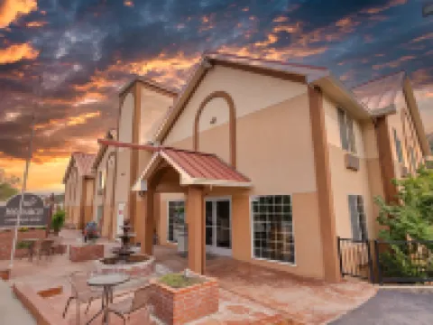The Monarch Inn Hotels in Mariposa County