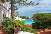 Hotel Punta Est - Beach