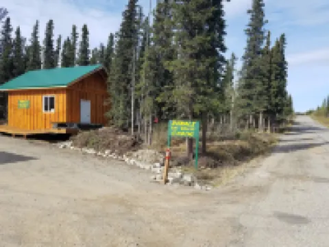 ディナリ トライ バレー キャビンズ デナリのホテル