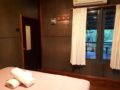 Baansuankamnun Montree Hotels in 
