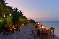 Embudu Village Maldives - С баром