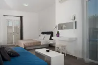 Aestas Apartments