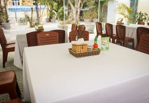 호아 빈 호텔 외관