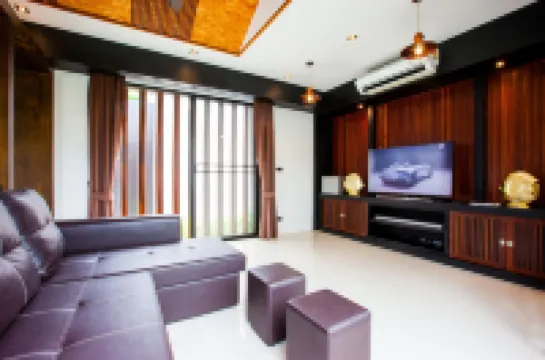 Ample Samui Luxury Pool Villa Hotels in Koh Samui