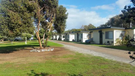 Port Lincoln Caravan Park Отели в г. Порт-Линкольн