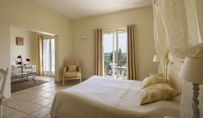 Le Clos de Pradines - Hôtel - Uzès, Gard Hôtels à : Saint-Quentin-la-Poterie