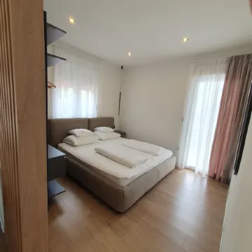 SmartStay Johnny Отели рядом с достопримечательностью «Торговый центр City Center One Split»