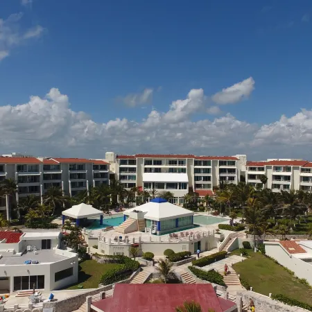 Solymar Condos
