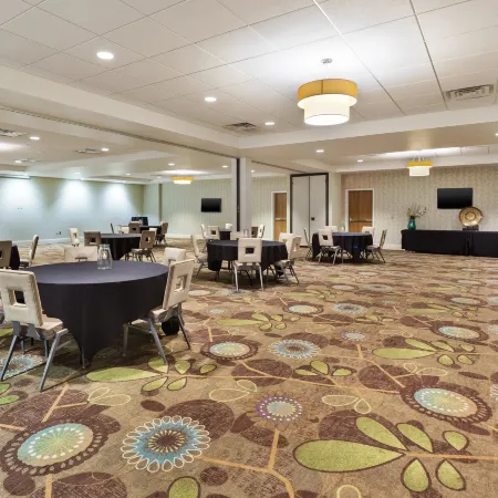 Holiday Inn MORGANTOWN - UNIVERSITY AREA by IHG