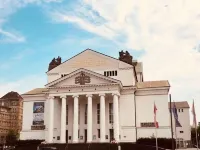 Hotel Goldener Hahn Hotels in Meiderich
