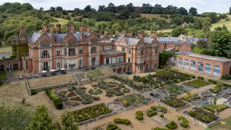 The Welcombe Hotel, BW Premier Collection Отели в г. Charlecote