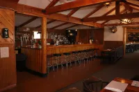 Yellowstone Valley Inn - bar
