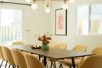 Mod Retreat in Vibrant Palm Springs - Homestays
