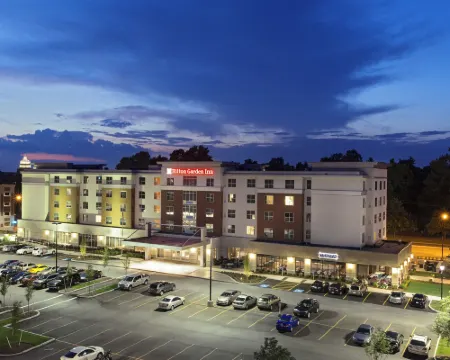 Hilton Garden Inn Rochester/University and Medical Center Hotels in Rochester