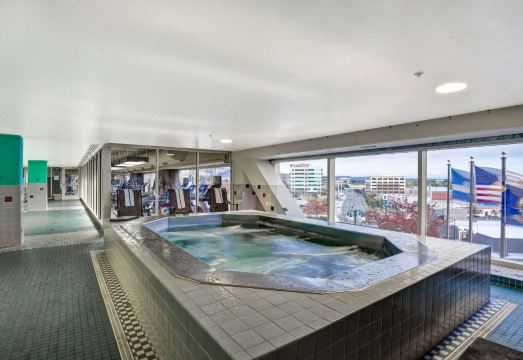 더 그로브 호텔 수영장