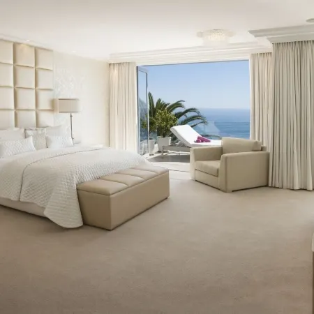 The Clarendon - Bantry Bay Отели рядом с достопримечательностью «Клифтонские Пляжи»
