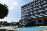 BP Samila Beach Hotel & Resort - Beach