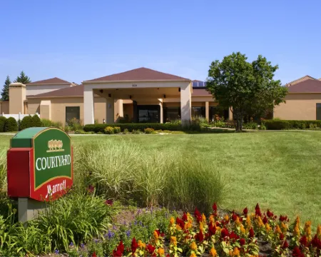 Courtyard Chicago Deerfield Hotels in Deerfield