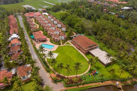 Nanu Beach Resort & Spa, Betalbatim