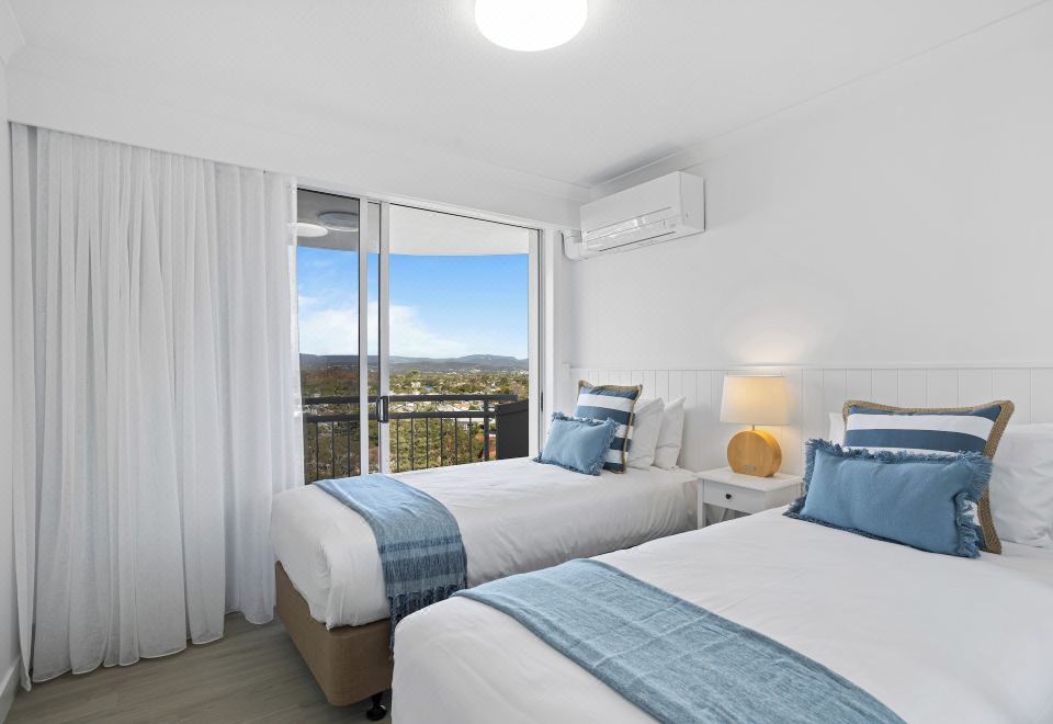 Burleigh Mediterranean Beachfront ResortOver view